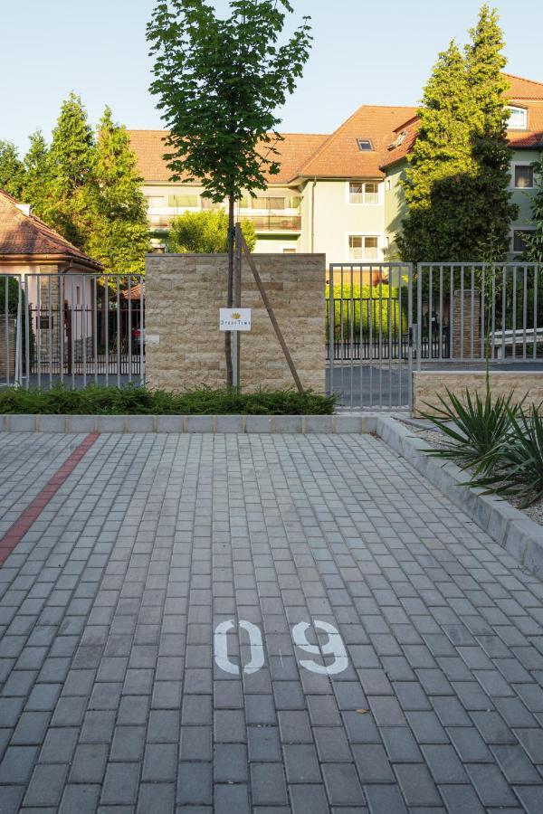 Spa Residence Carbona Great Time Apartman Heviz Exterior foto